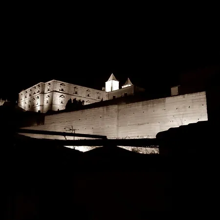 Turístico Muralla De